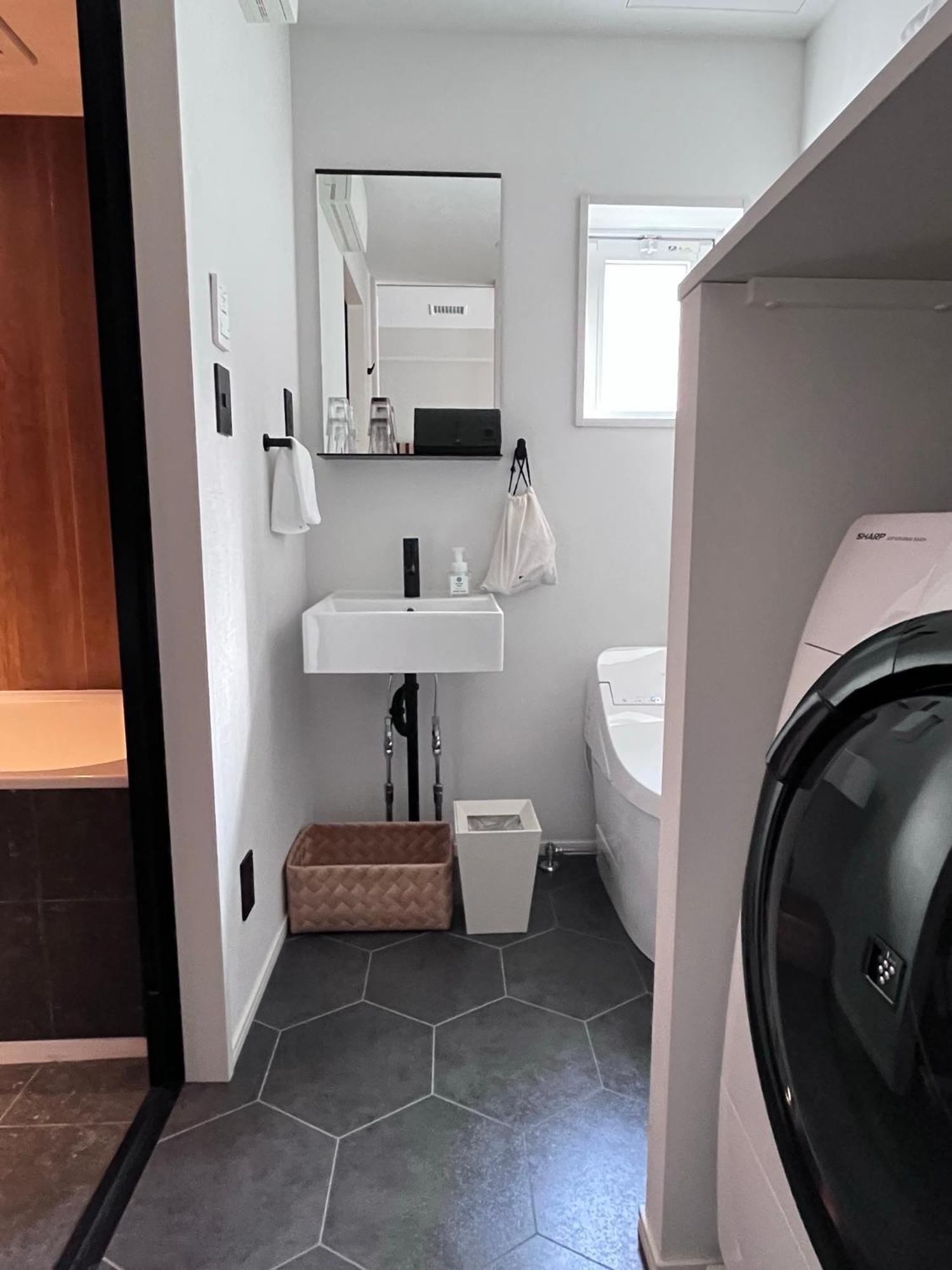 Da Haus Shinjuku 3*